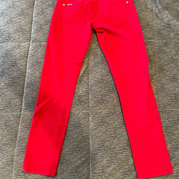 Red - Low Rose Skinny Jeans - Picture 2 of 3